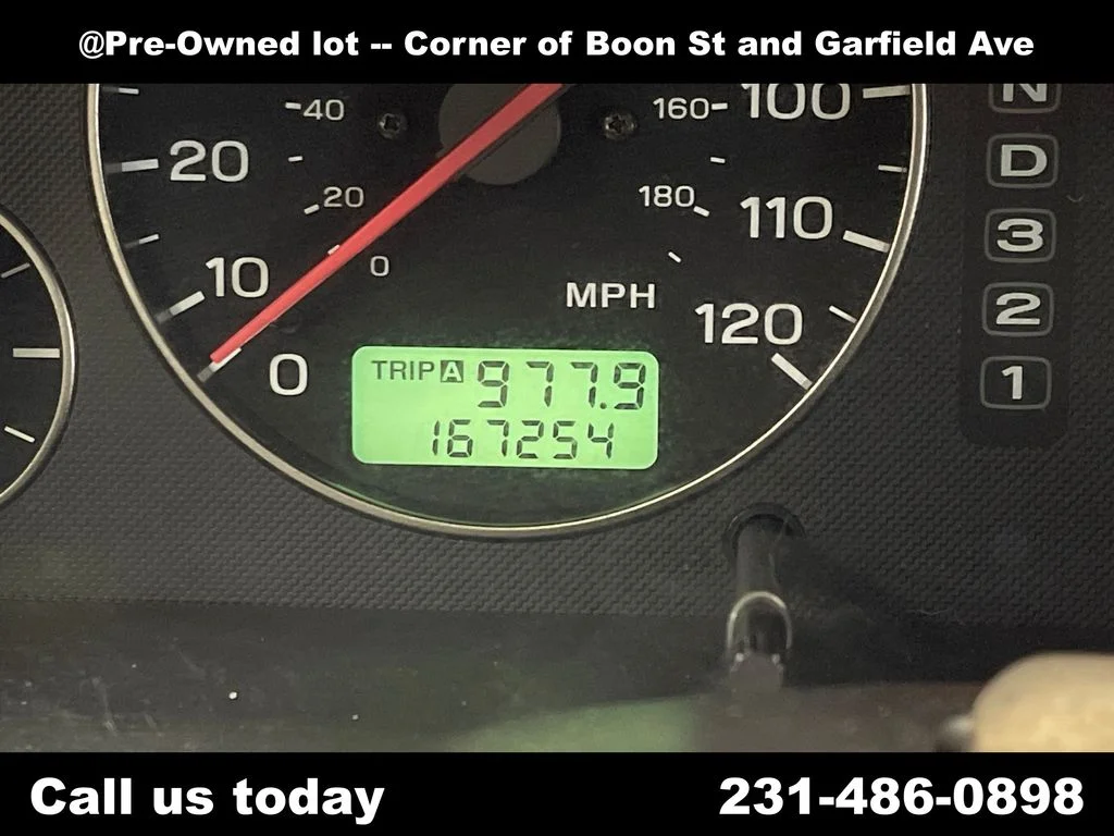 Used 2004 Silver Subaru 2.5 image 23
