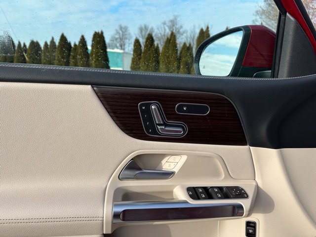 New 2026 MANUFAKTUR Patagonia Red Metallic Mercedes-Benz GLB 250 image 48