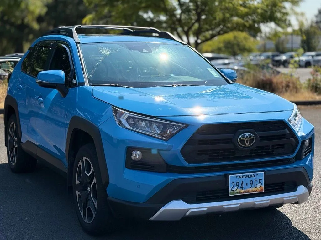 Used 2019 Blue Toyota Adventure image 7