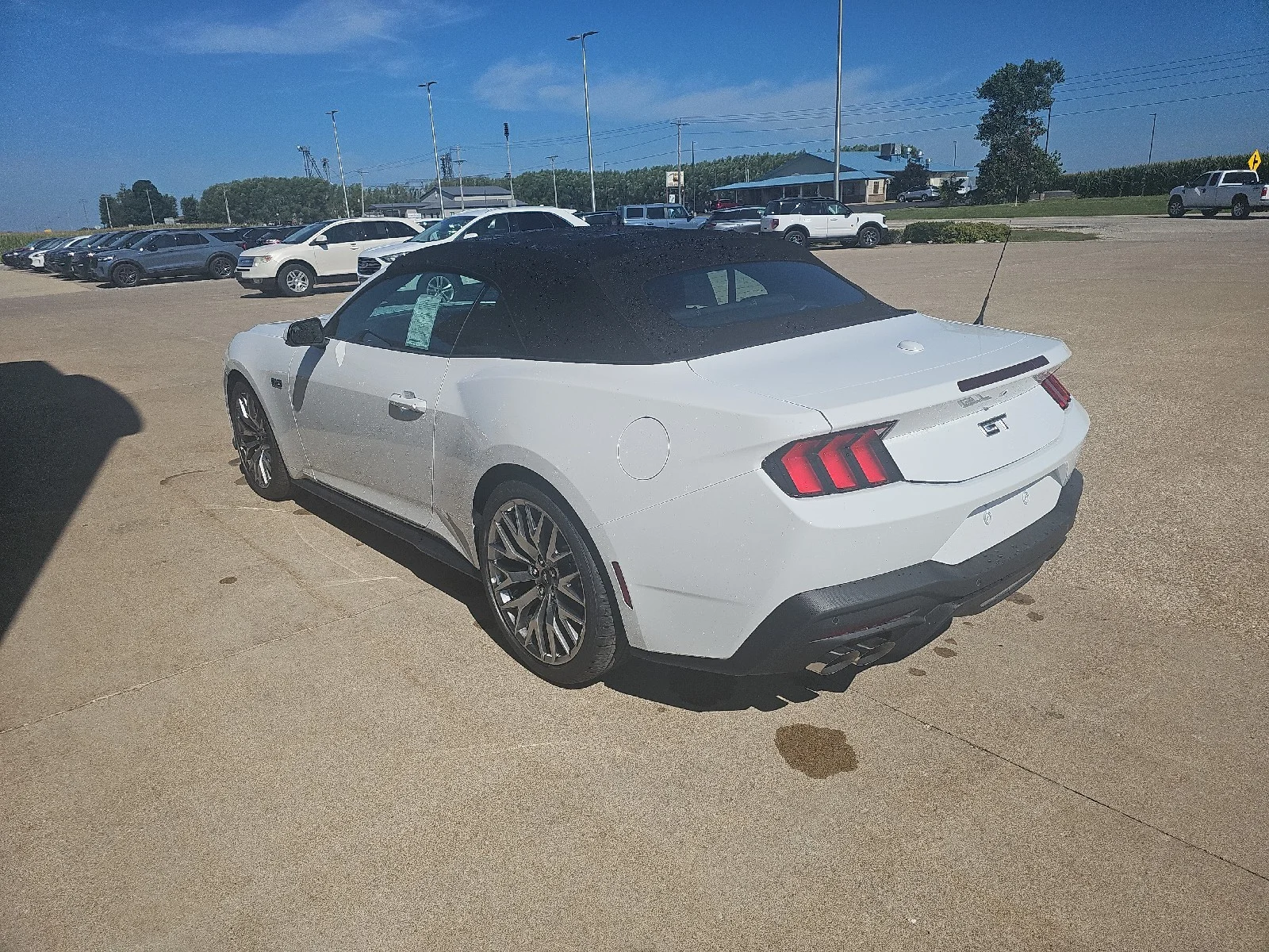 New 2026 Oxford White Ford GT Premium Convertible image 10