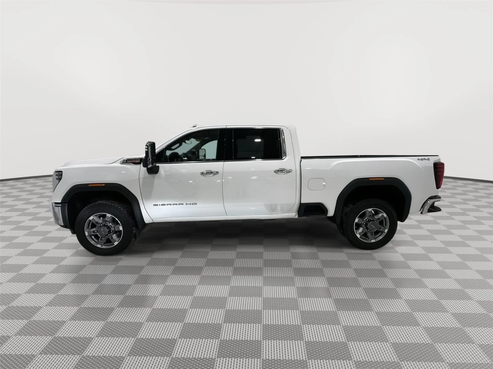 Used 2025 GMC Sierra 2500HD SLT with VIN 1GT1UNEY4SF233349 for sale in Alexandria, Minnesota
