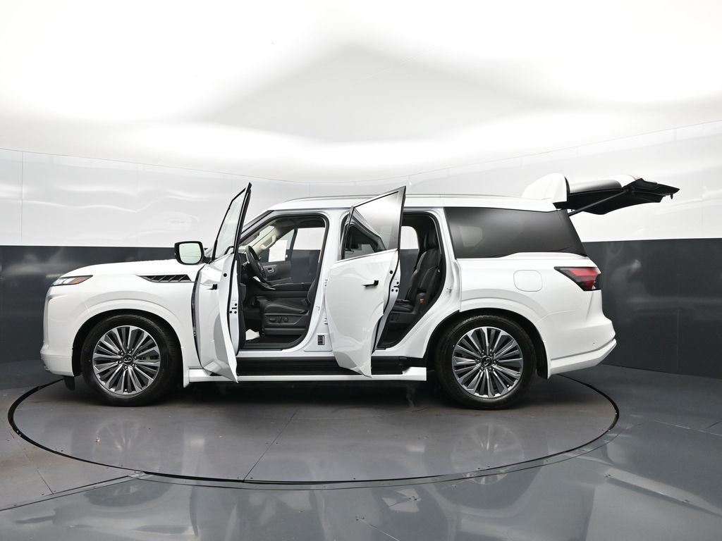 New 2027 RADIANT WHITE INFINITI Luxe 2WD image 42