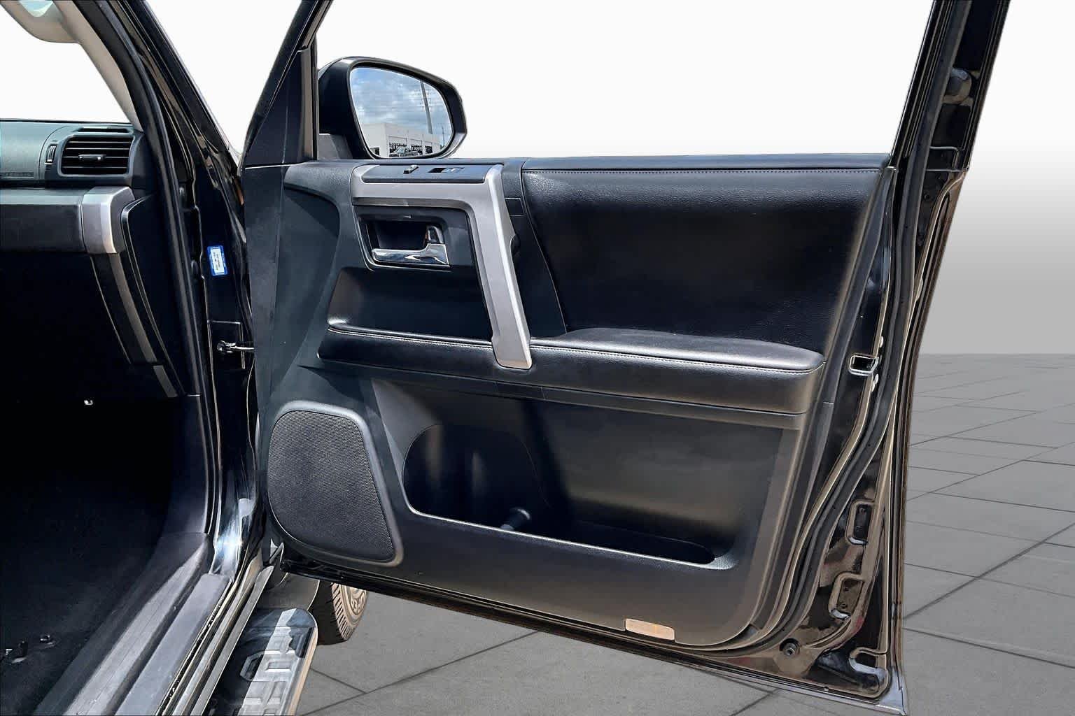 Used 2015 Attitude Black Metallic Toyota SR5 image 23