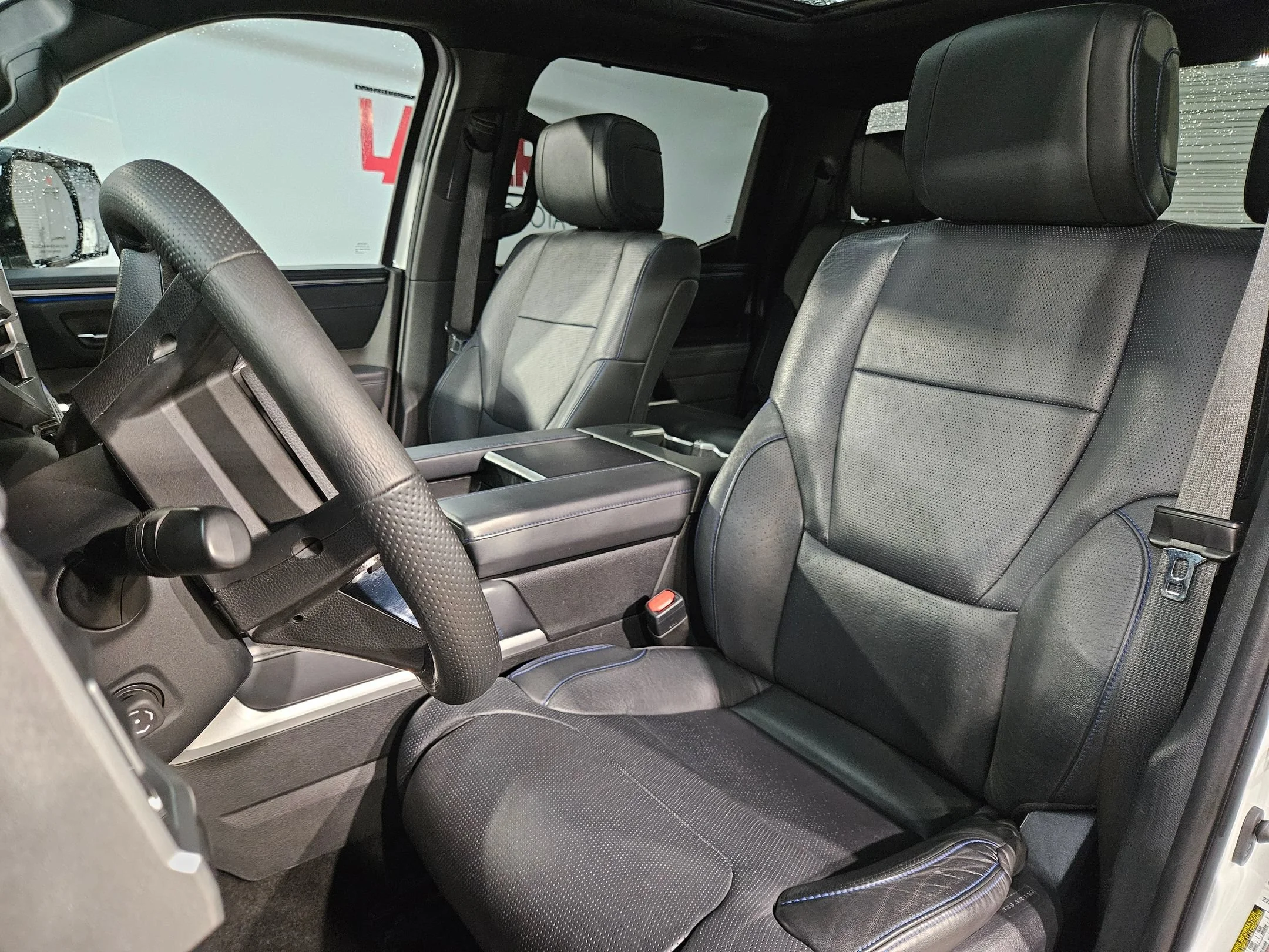 Used 2022 Wind Chill Pearl Toyota Platinum image 24