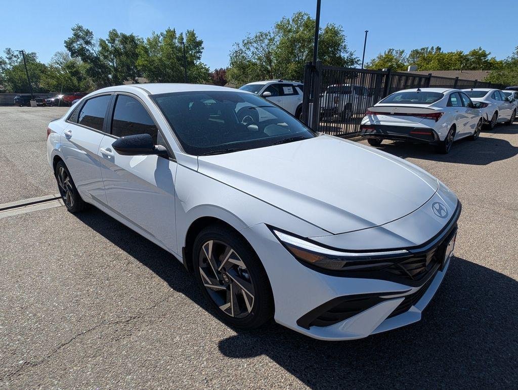 2025 Hyundai Elantra Blue - Photo 8