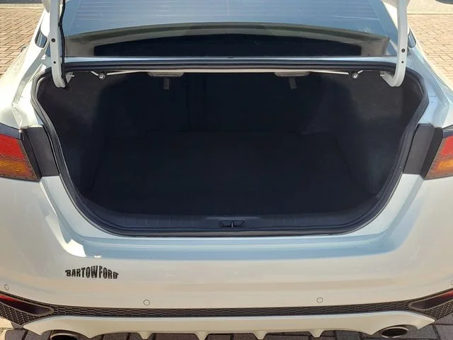 Used 2024 White Nissan 2.5 SL image 11
