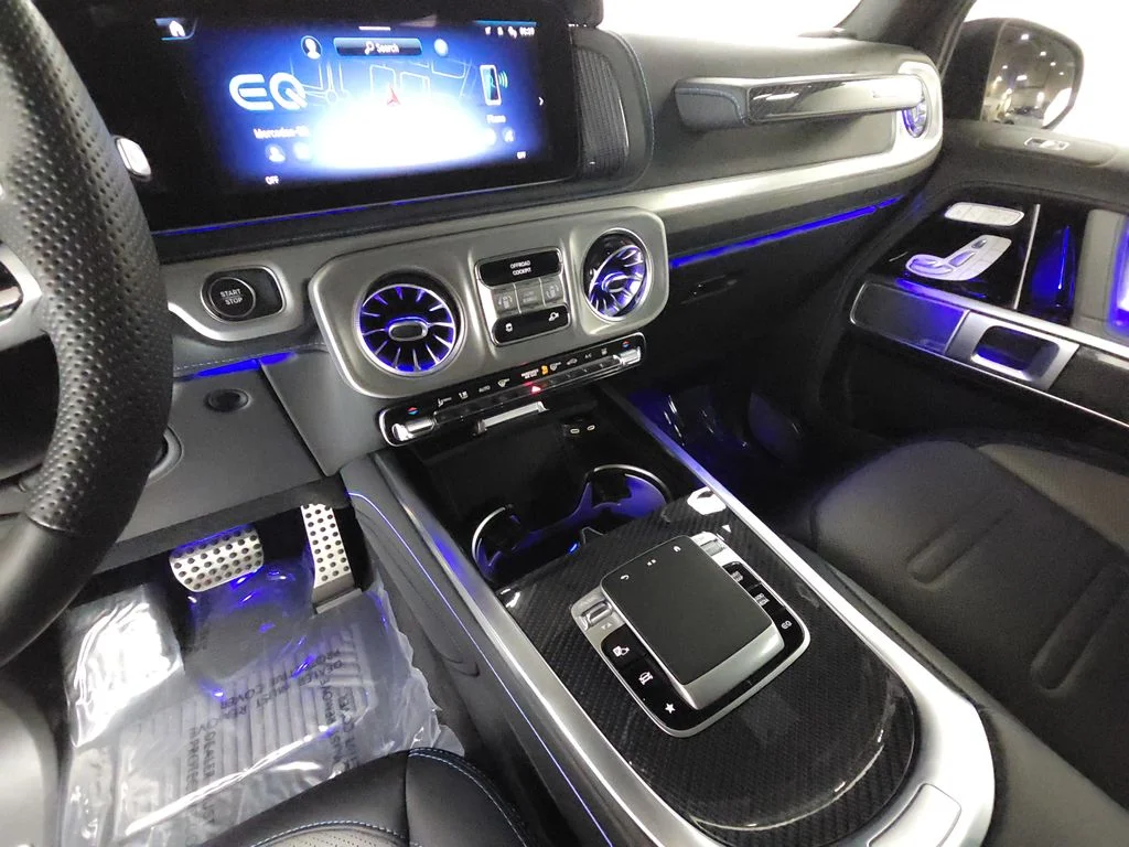 Used 2025 MANUFAKTUR Arabian Gray Mercedes-Benz G 580 image 15