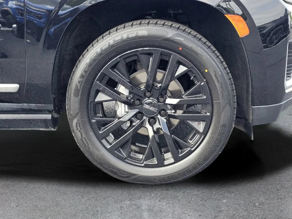 Used 2023 Onyx Black GMC Denali image 6
