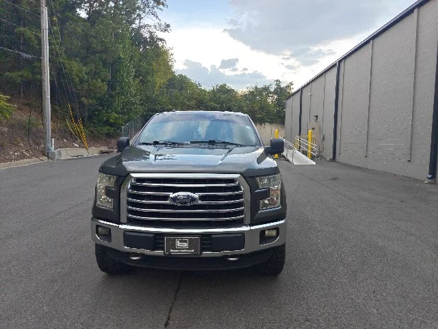 Used 2016  Ford XLT image 1