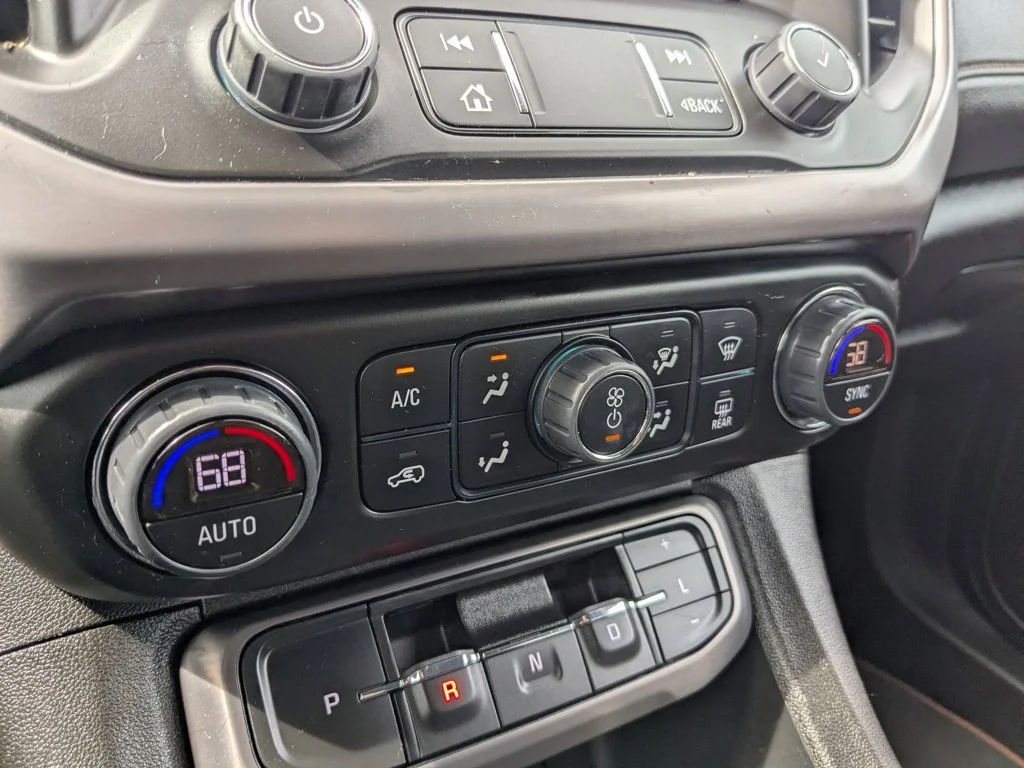 Used 2023 Ebony Twilight Metallic GMC AT4 image 18