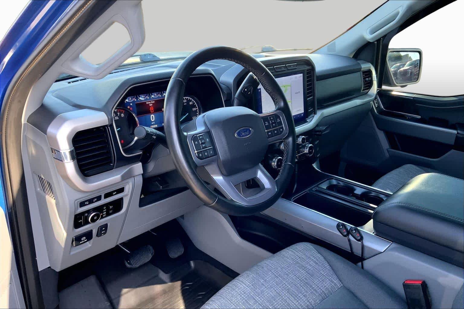 Certified Used 2023 Atlas Blue Metallic Ford XLT image 16