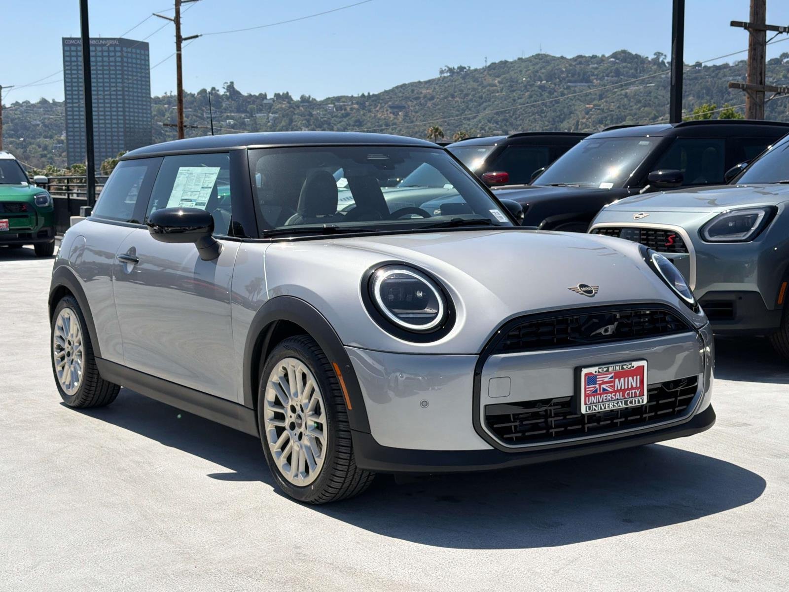 2026 MINI Hardtop's photo