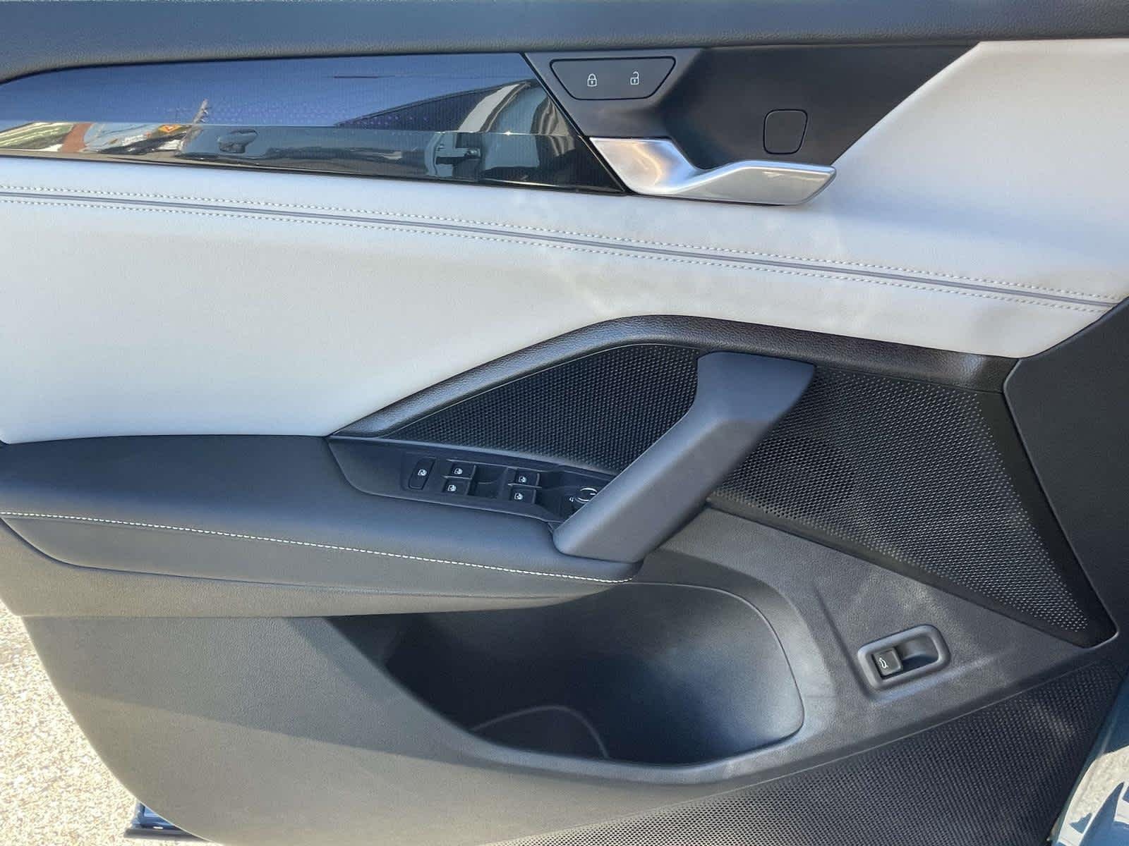 New 2026 U1U1/Blue Volkswagen SEL R-Line Turbo image 30