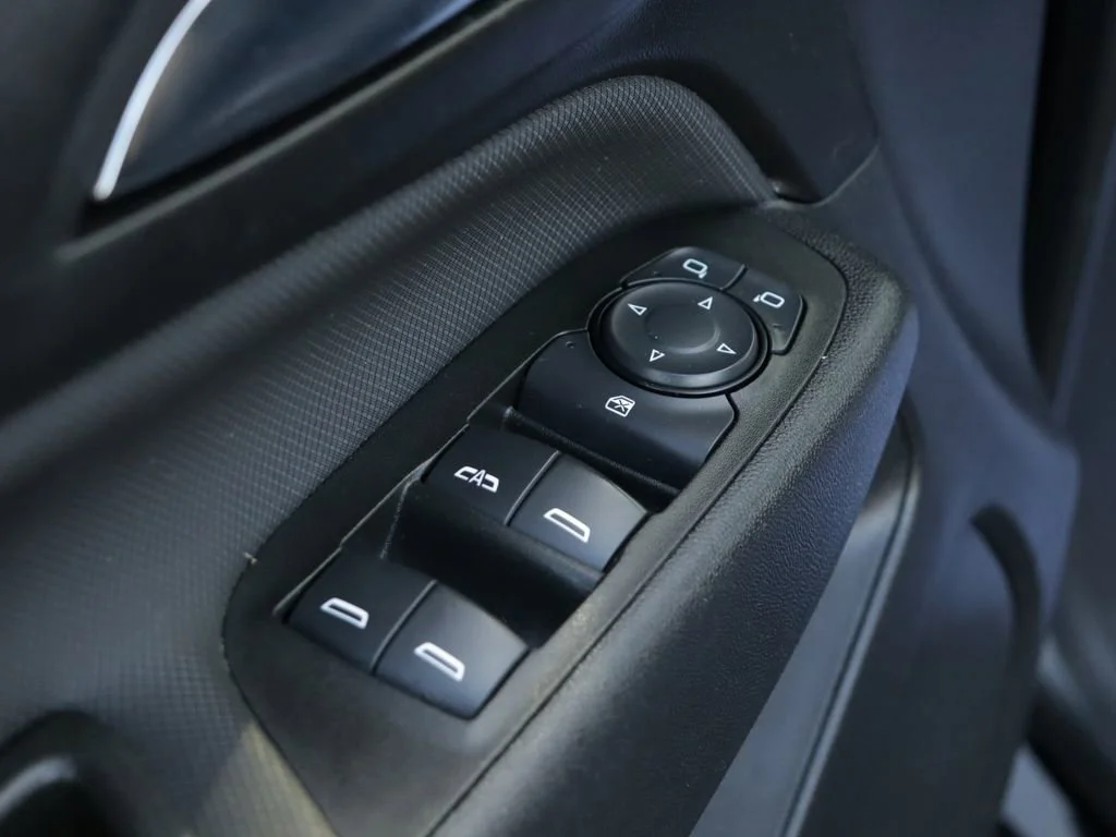 2023 Chevrolet Equinox RS - Photo 23