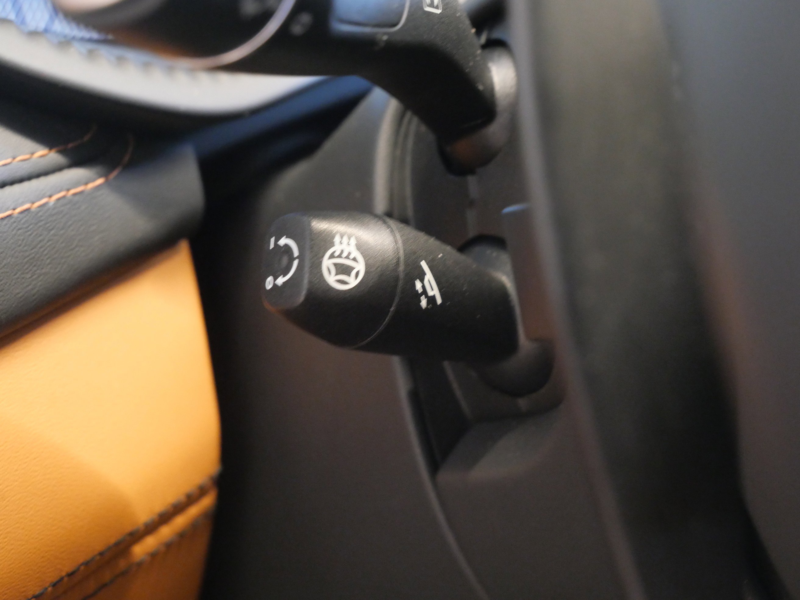 Used 2023 Blue Aston Martin AWD image 28