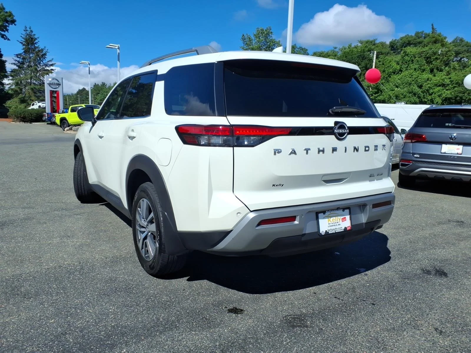Certified Used 2024 Pearl White Tricoat Nissan SL image 7