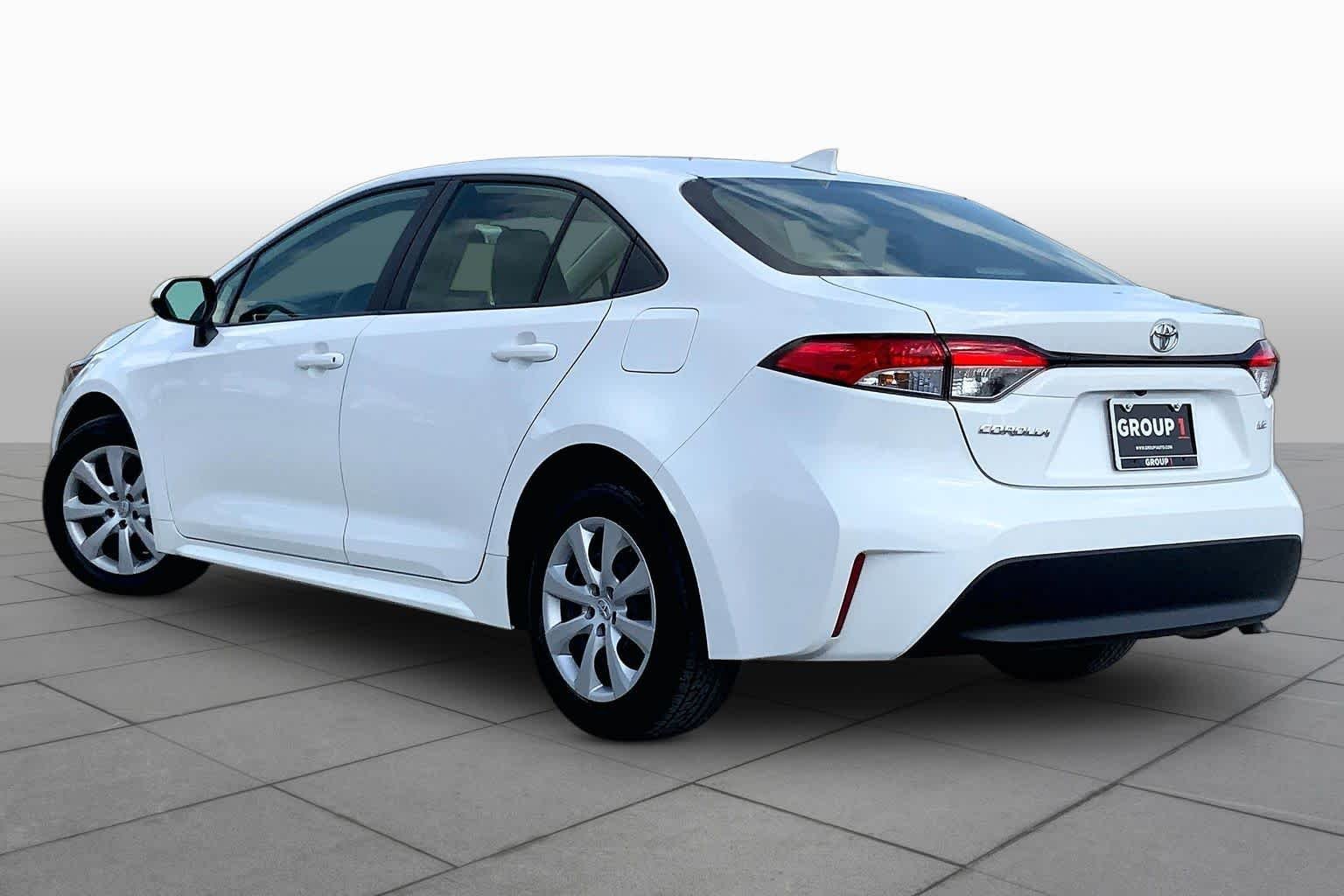 Used 2023 Ice Cap Toyota LE image 12
