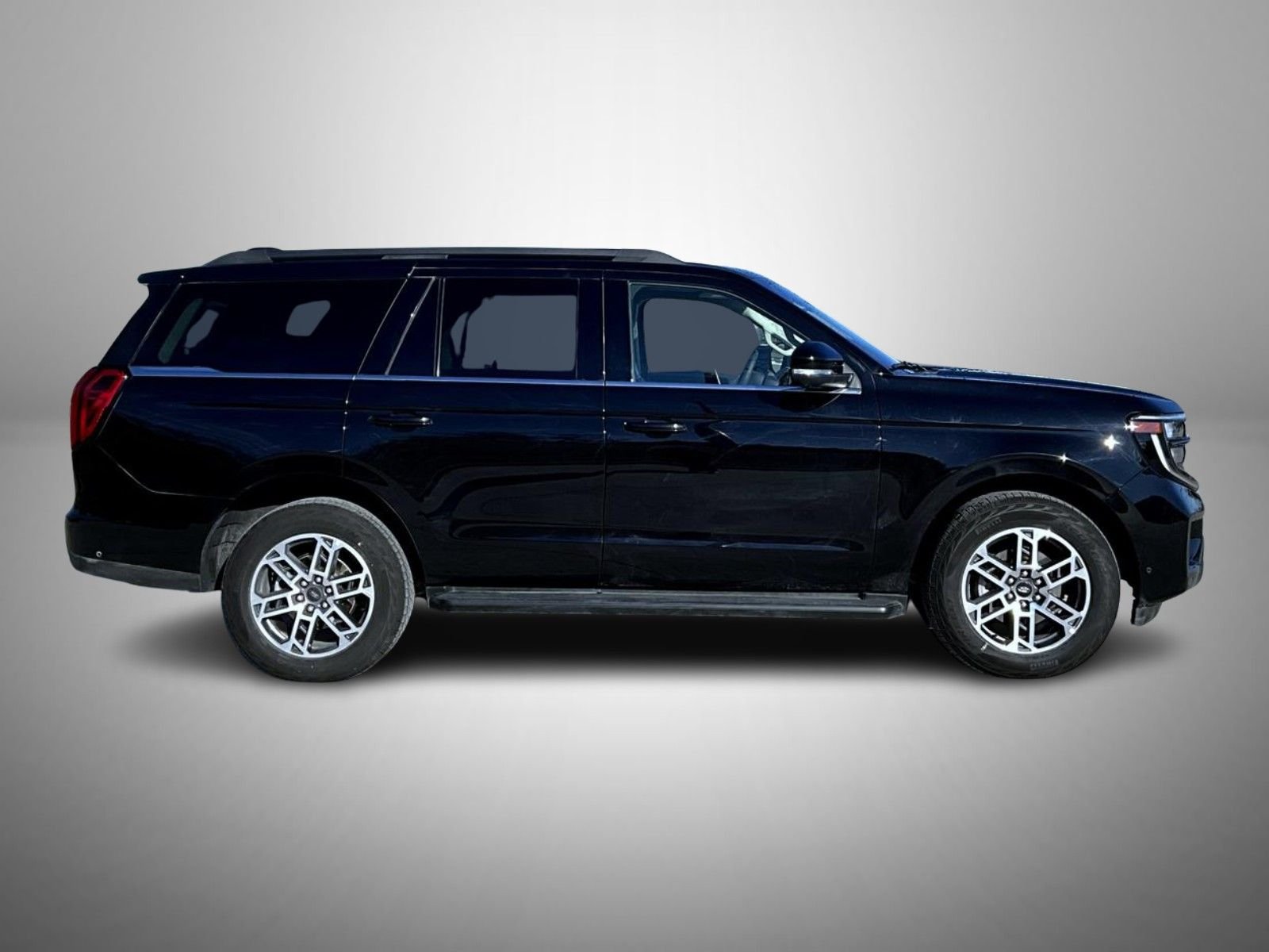 Used 2025 Black Ford Active image 4
