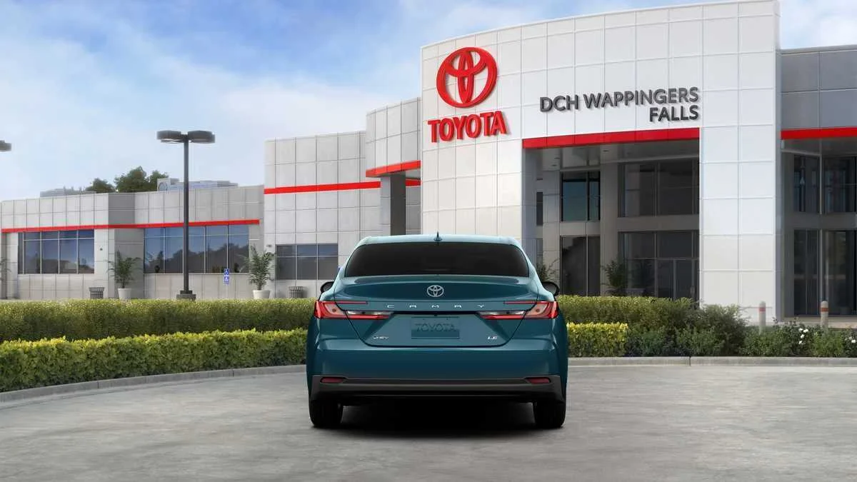 New 2026 Ocean Gem Toyota  LE image 18