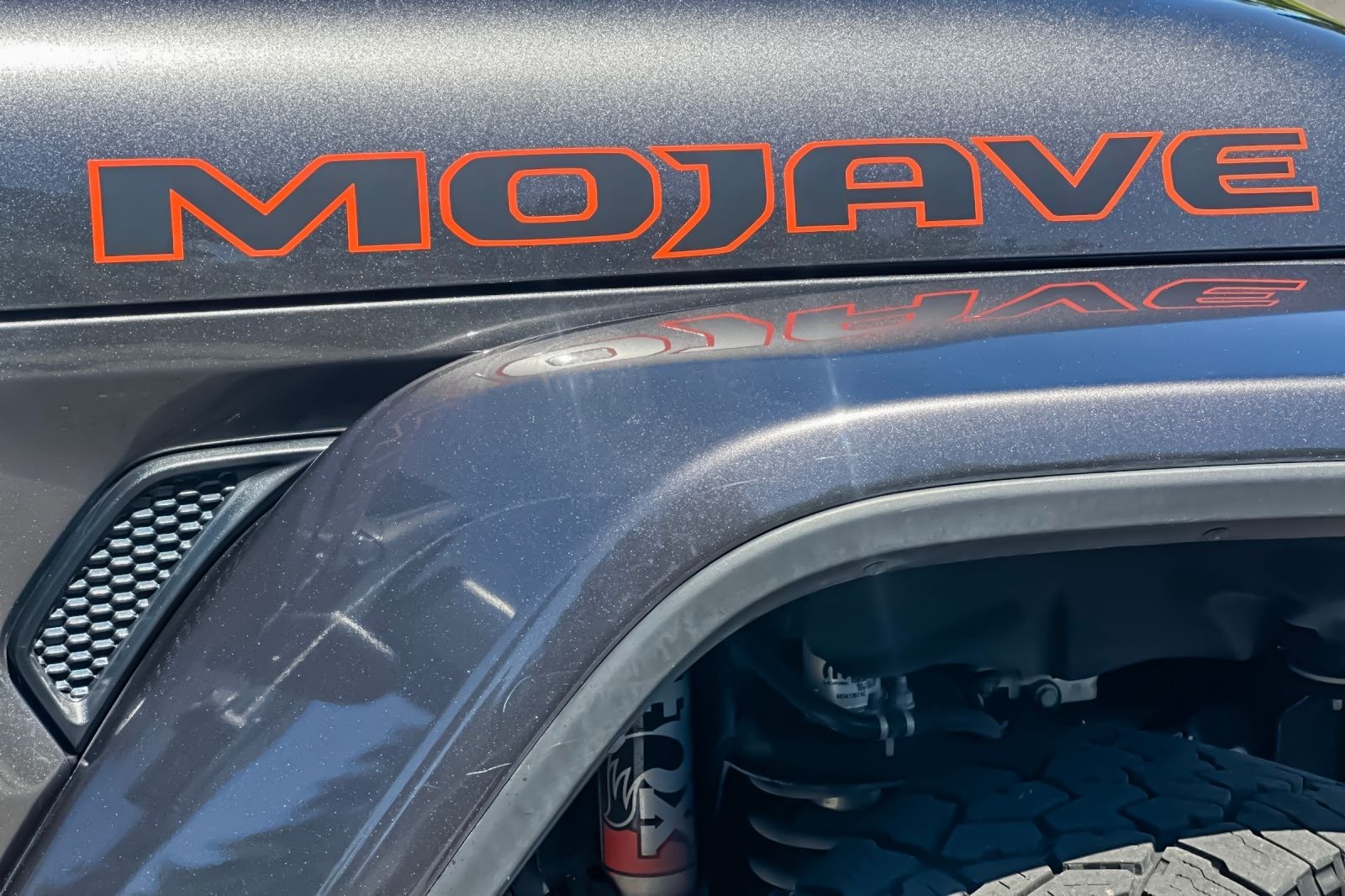Used 2022 Gray Jeep Mojave image 39