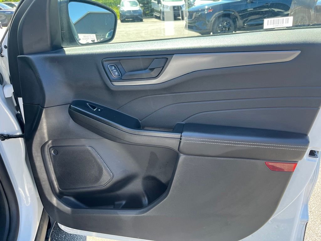 Used 2025 White Ford Active image 11