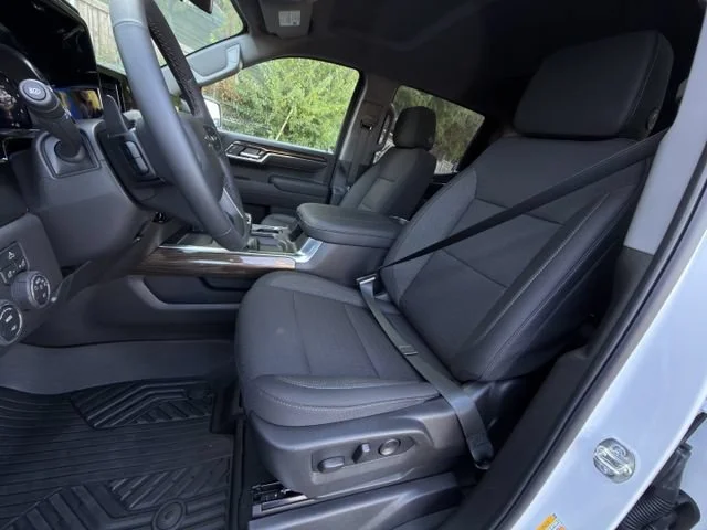 New 2026 Summit White Chevrolet LT Trail Boss image 19