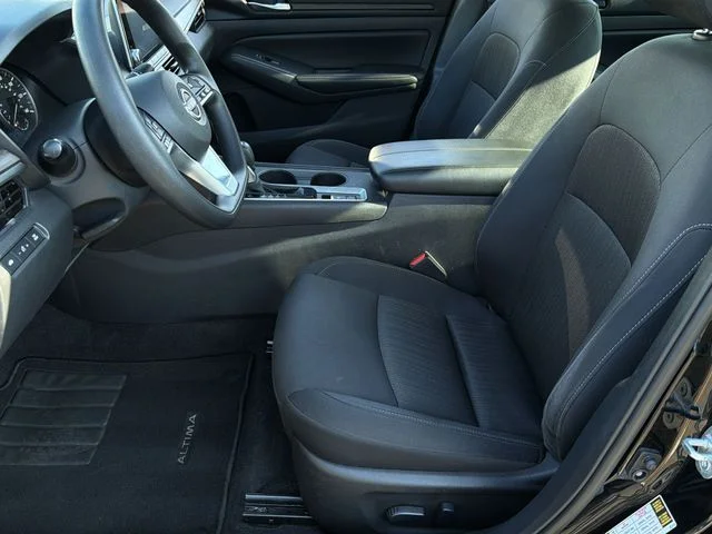 Used 2025 Black Nissan 2.5 SV image 20