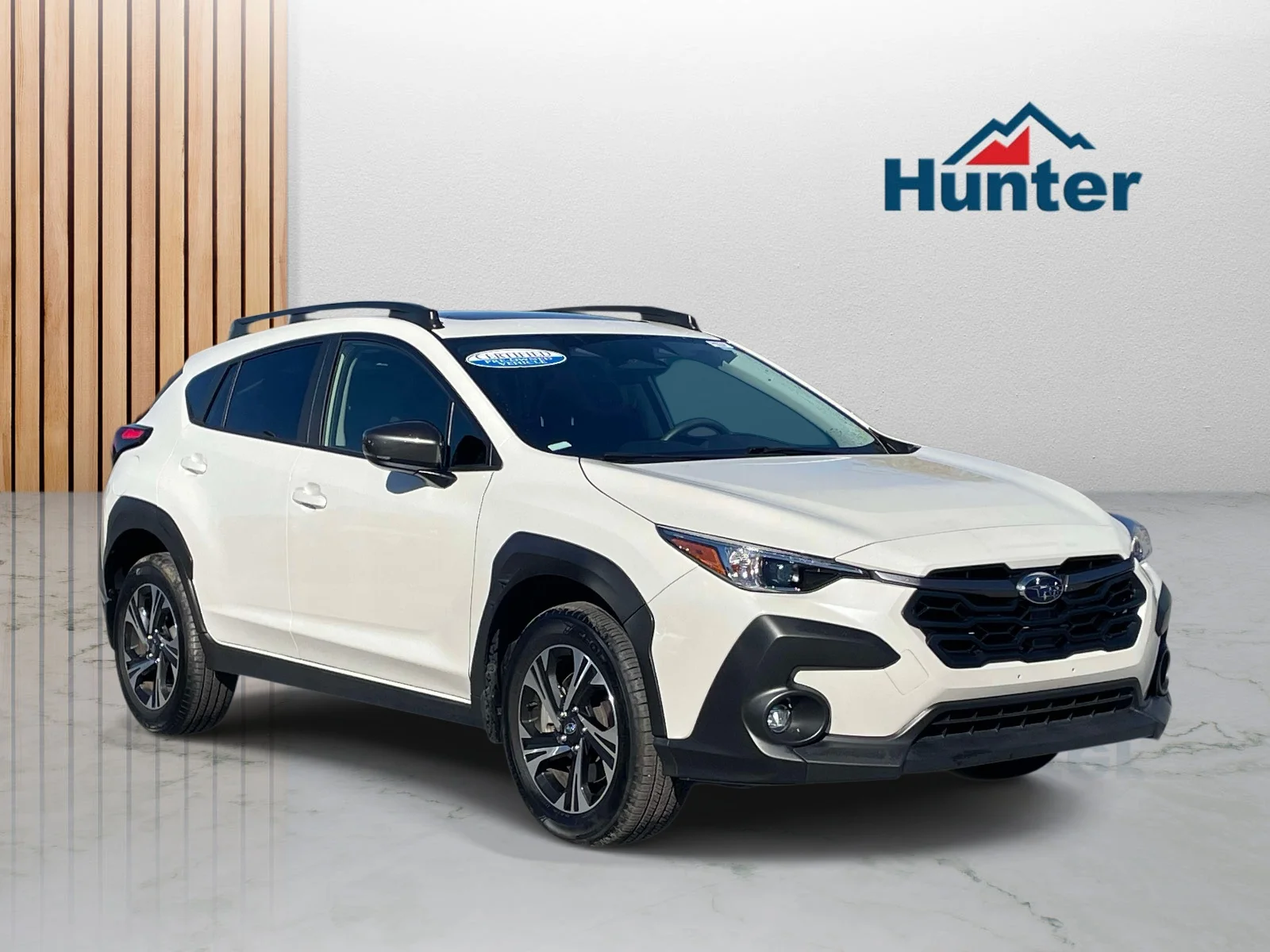 Used 2025 Crystal White Pearl Subaru Premium image 1
