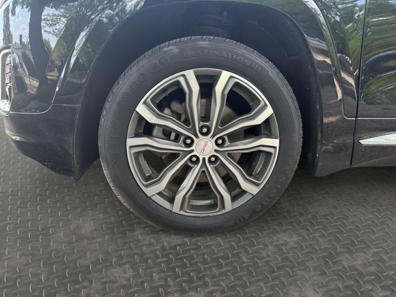 Used 2020 Ebony Twilight Metallic GMC Denali image 9