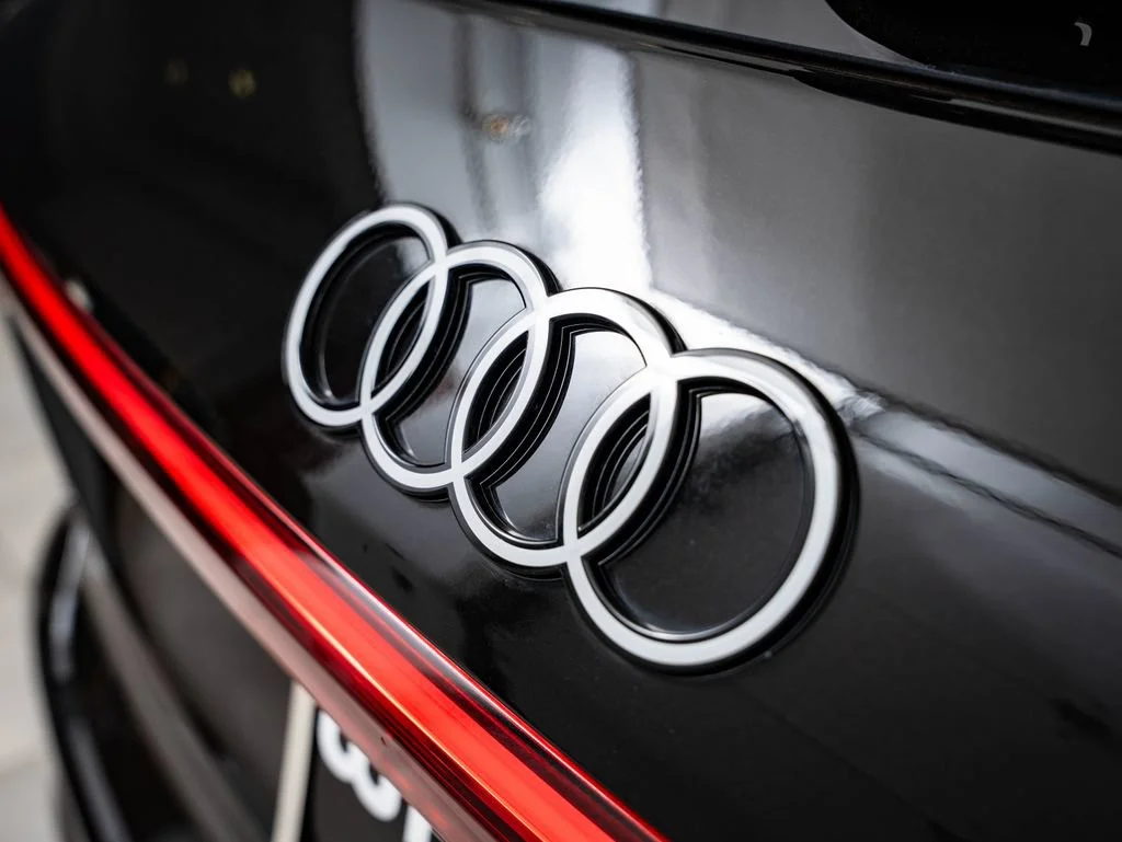 Used 2025 Mythos Black Metallic Audi Premium Plus image 18