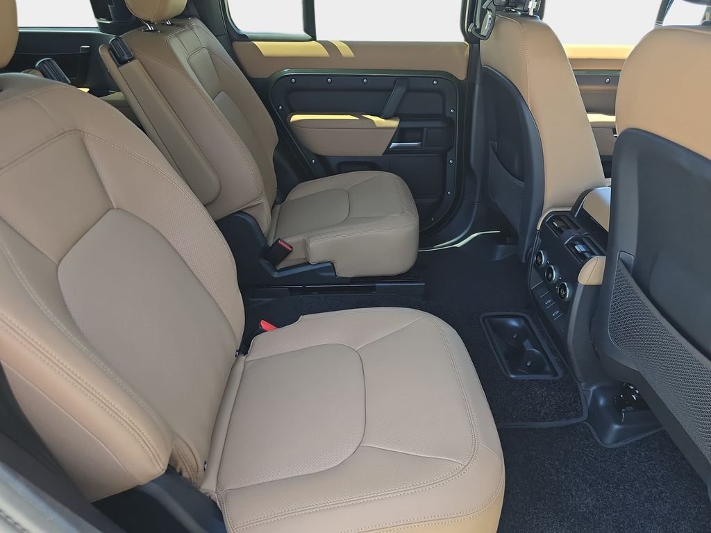 New 2026 Woolstone Green LAND ROVER S image 11