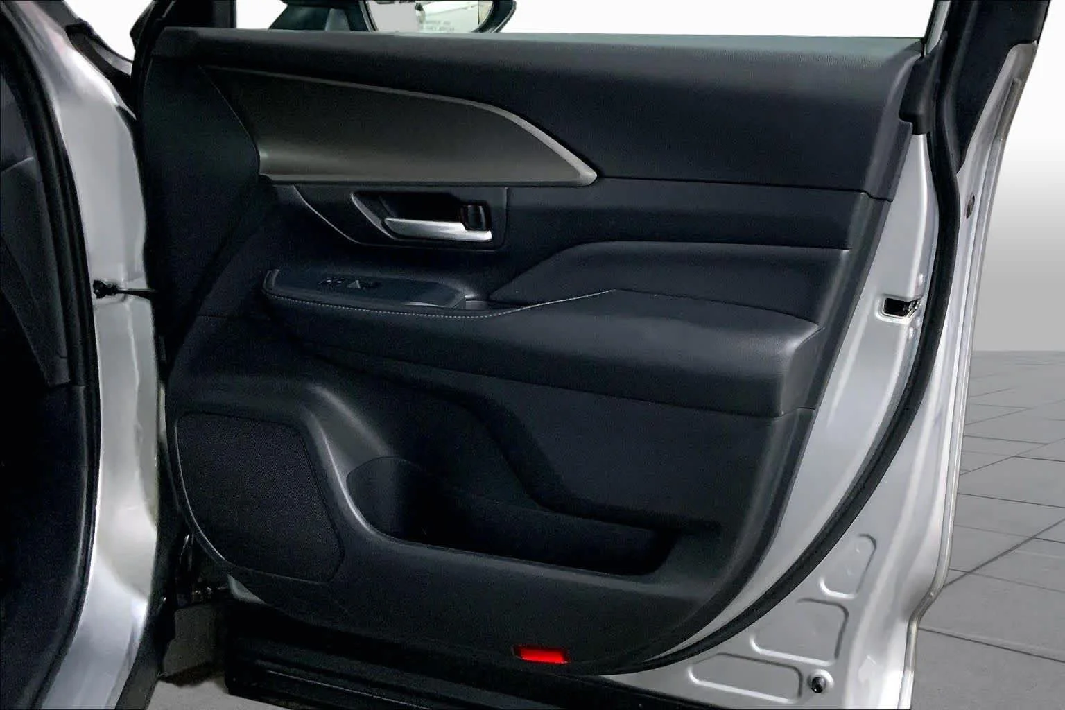 Used 2025 Celestial Silver Metallic Toyota XLE image 23