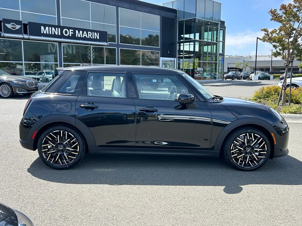 New 2026 Midnight Black II Metallic MINI Iconic image 6