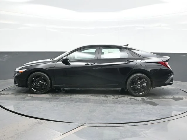 New 2026 Black Hyundai SEL Sport image 4