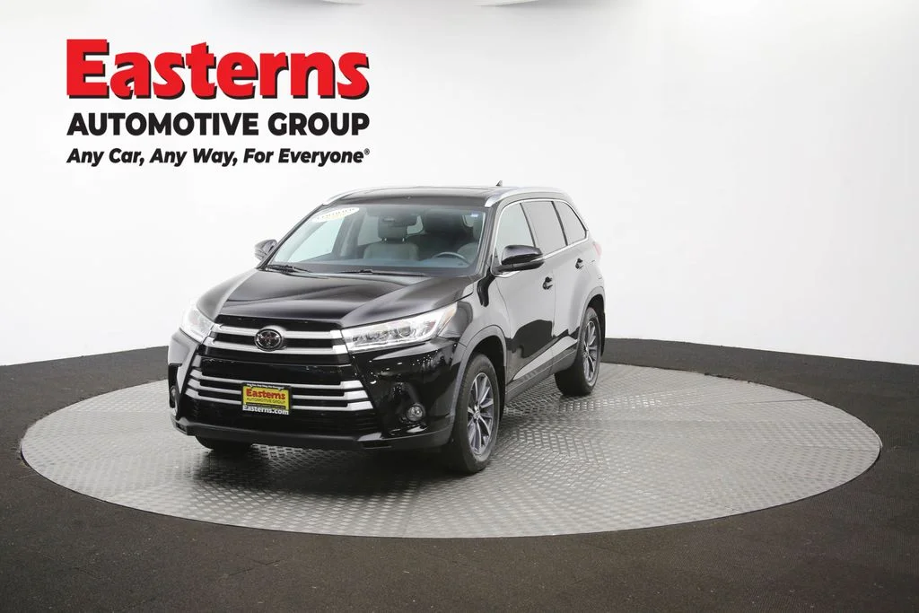 Used 2019 Black Toyota XLE image 58
