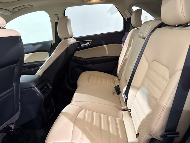 Used 2020 White Ford SEL image 16