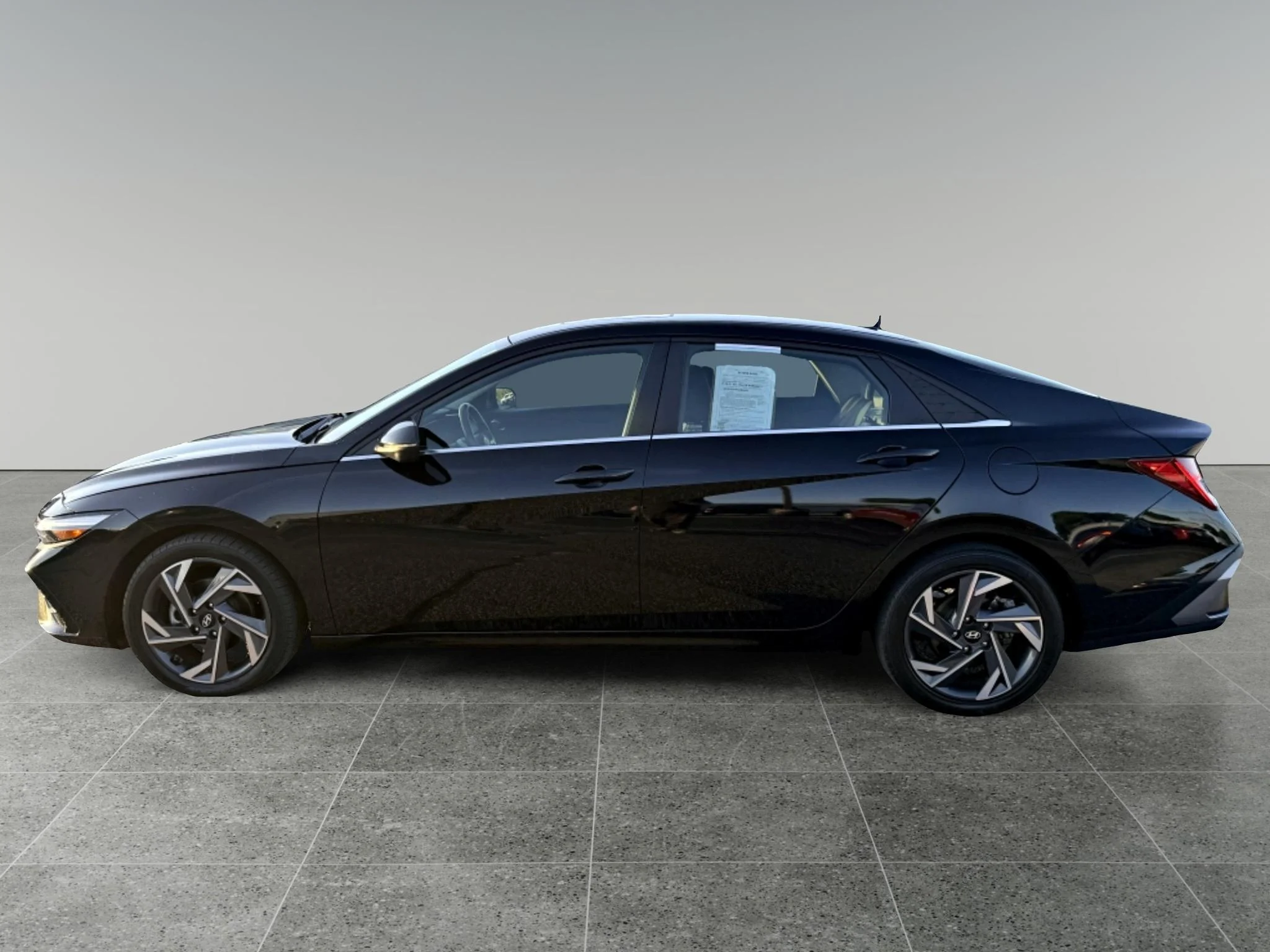 Used 2024 Abyss Black Hyundai Limited image 2