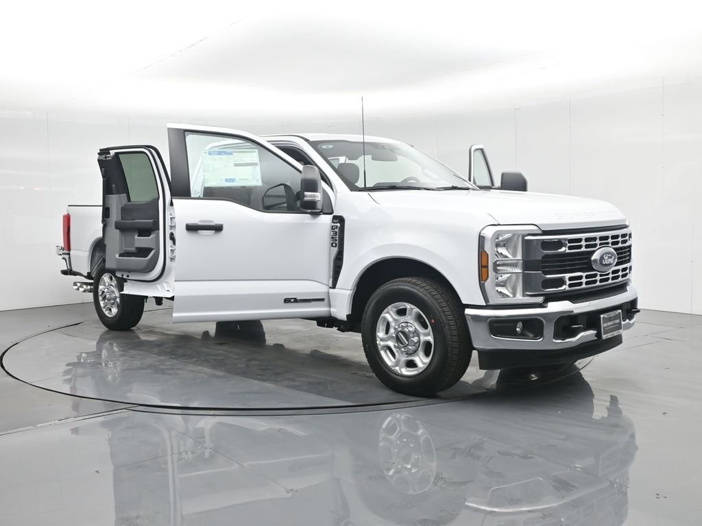 2026 Ford F-350 Super Duty XLT - Photo 35