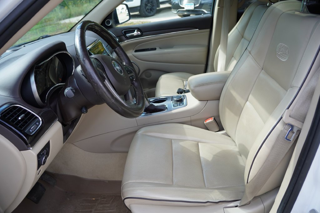 Certified Used 2021 White Jeep Overland image 6