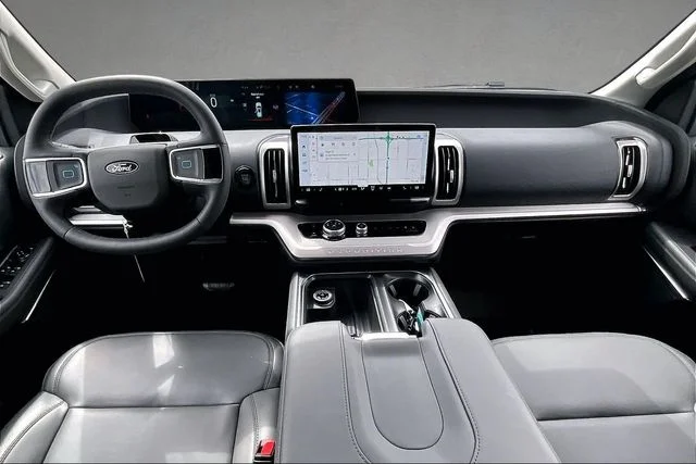 New 2026 Silver Ford Active image 5