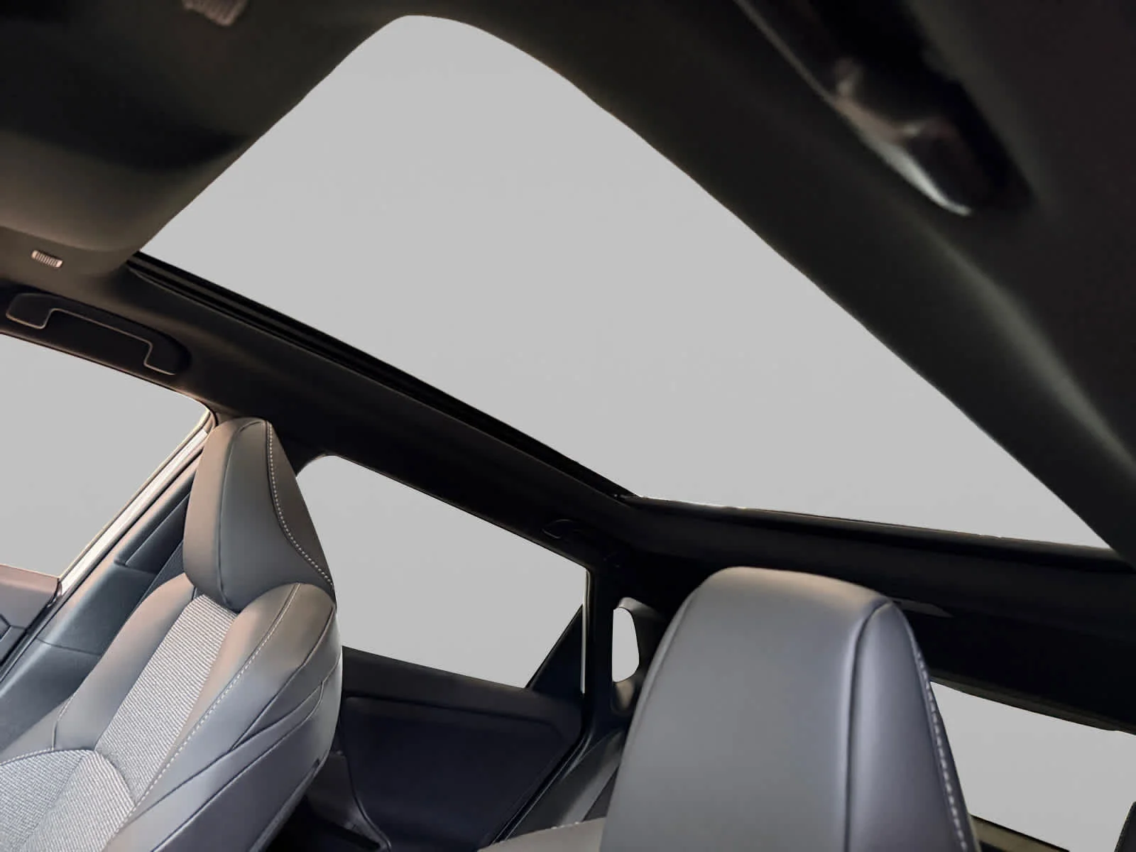2026 Toyota bZ XLE - Photo 12
