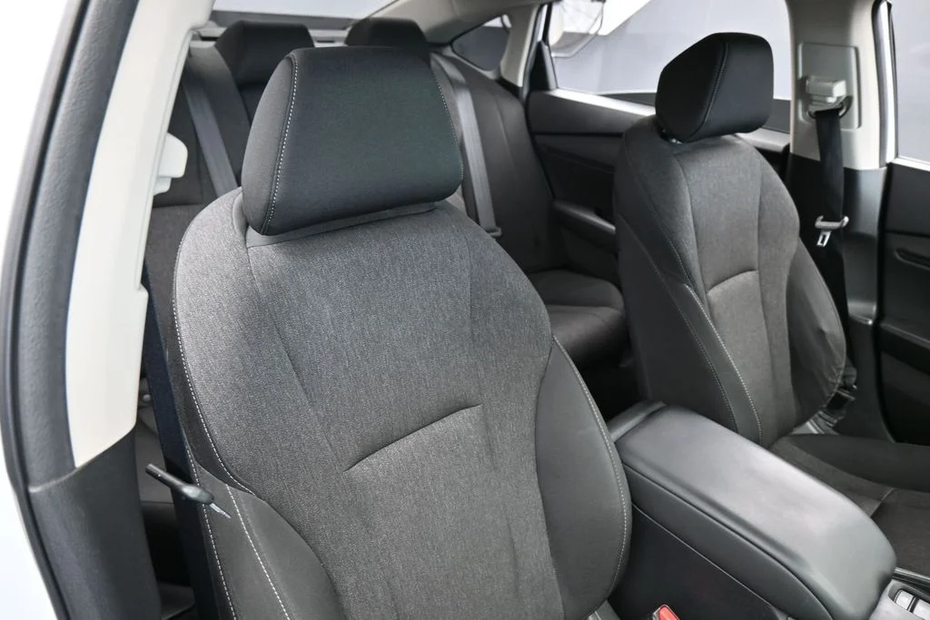 Used 2024 White Honda EX image 40