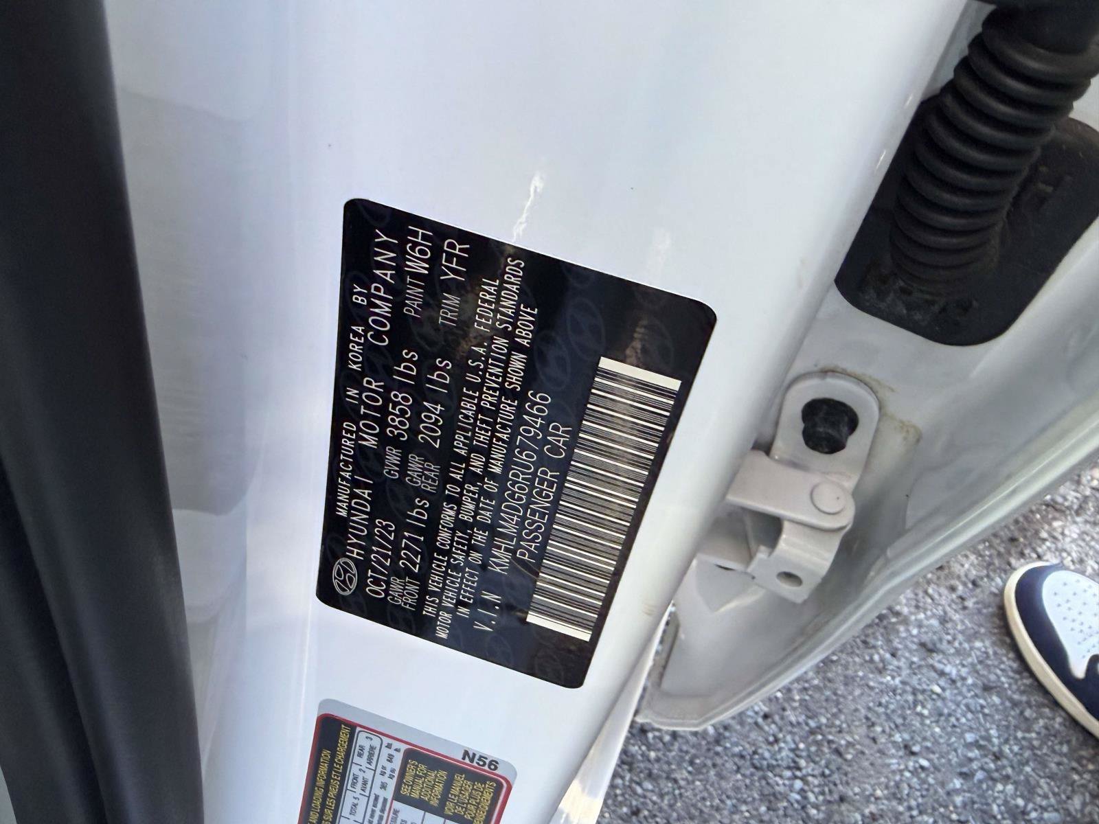 Used 2024 Serenity White Hyundai SEL image 31