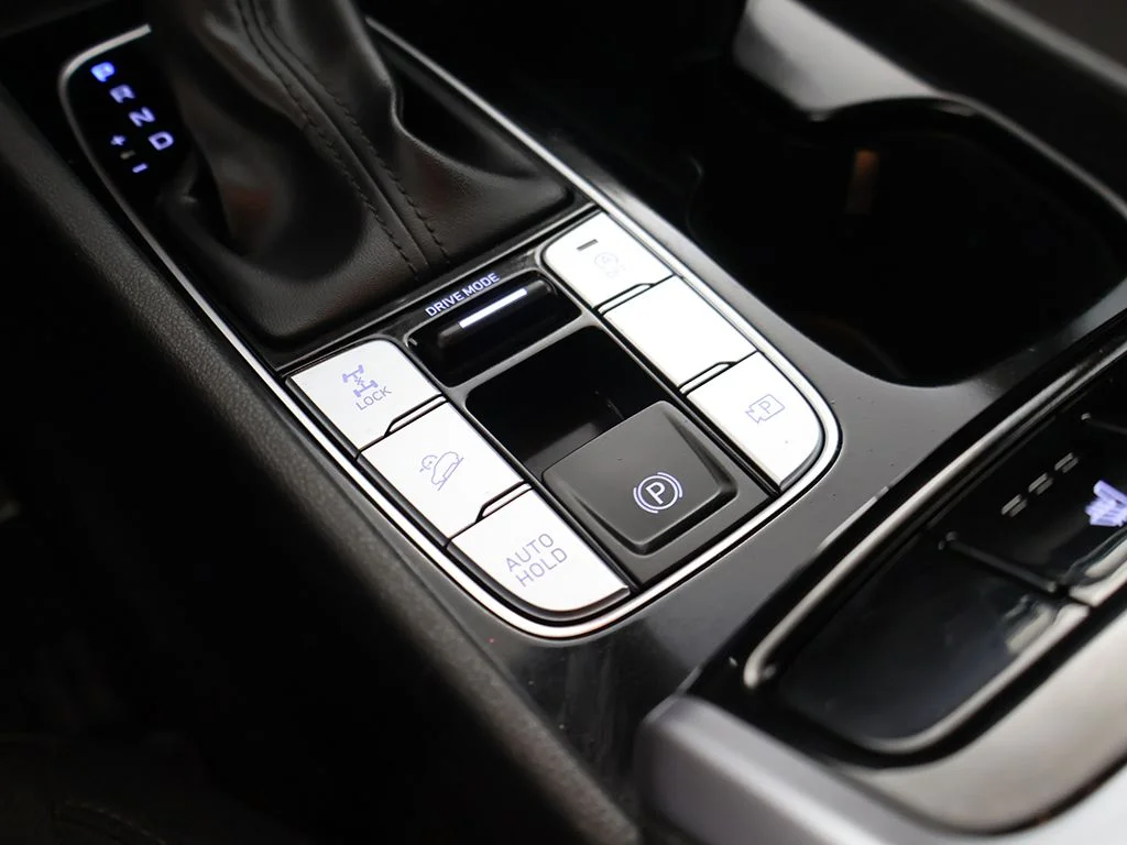 Used 2024 White Pearl Hyundai SEL image 46