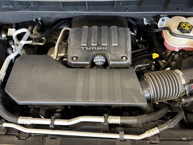 Used 2022 Gray Chevrolet LT image 26