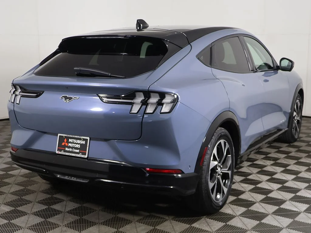 Used 2023 Blue Ford Premium image 13