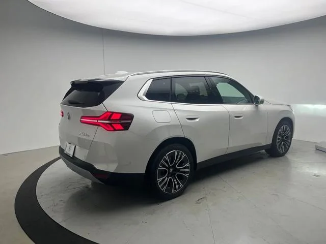 New 2026 Alpine White BMW 30 xDrive image 4