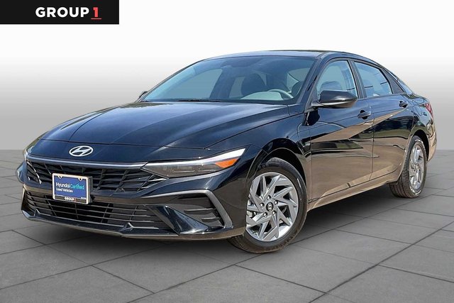 Pre-Owned 2024 Hyundai Elantra SEL FWD 4dr Car