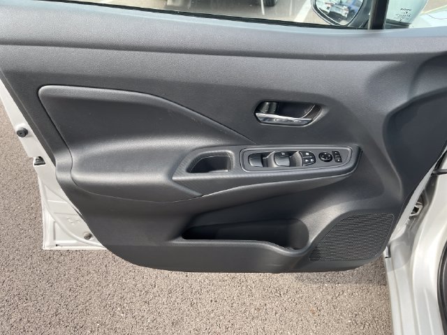 Used 2024 Silver Nissan 1.6 SV image 11