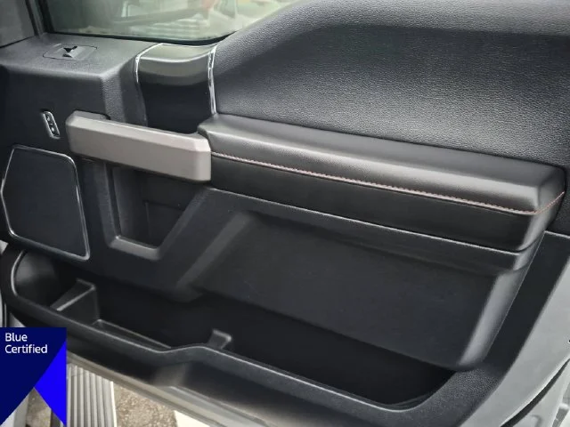 Used 2018  Ford Platinum image 33